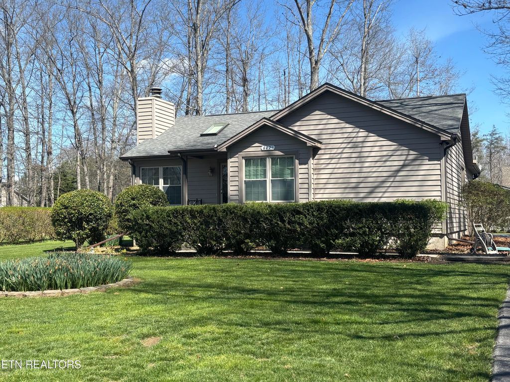 Photo of 6021 Osage Rd, Crossville, TN 38572 (MLS # 1335250)