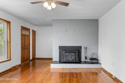 Tiny photo for 328 Edgewood Drive, LaFollette, TN 37766 (MLS # 1317495)