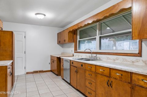 Tiny photo for 328 Edgewood Drive, LaFollette, TN 37766 (MLS # 1317495)