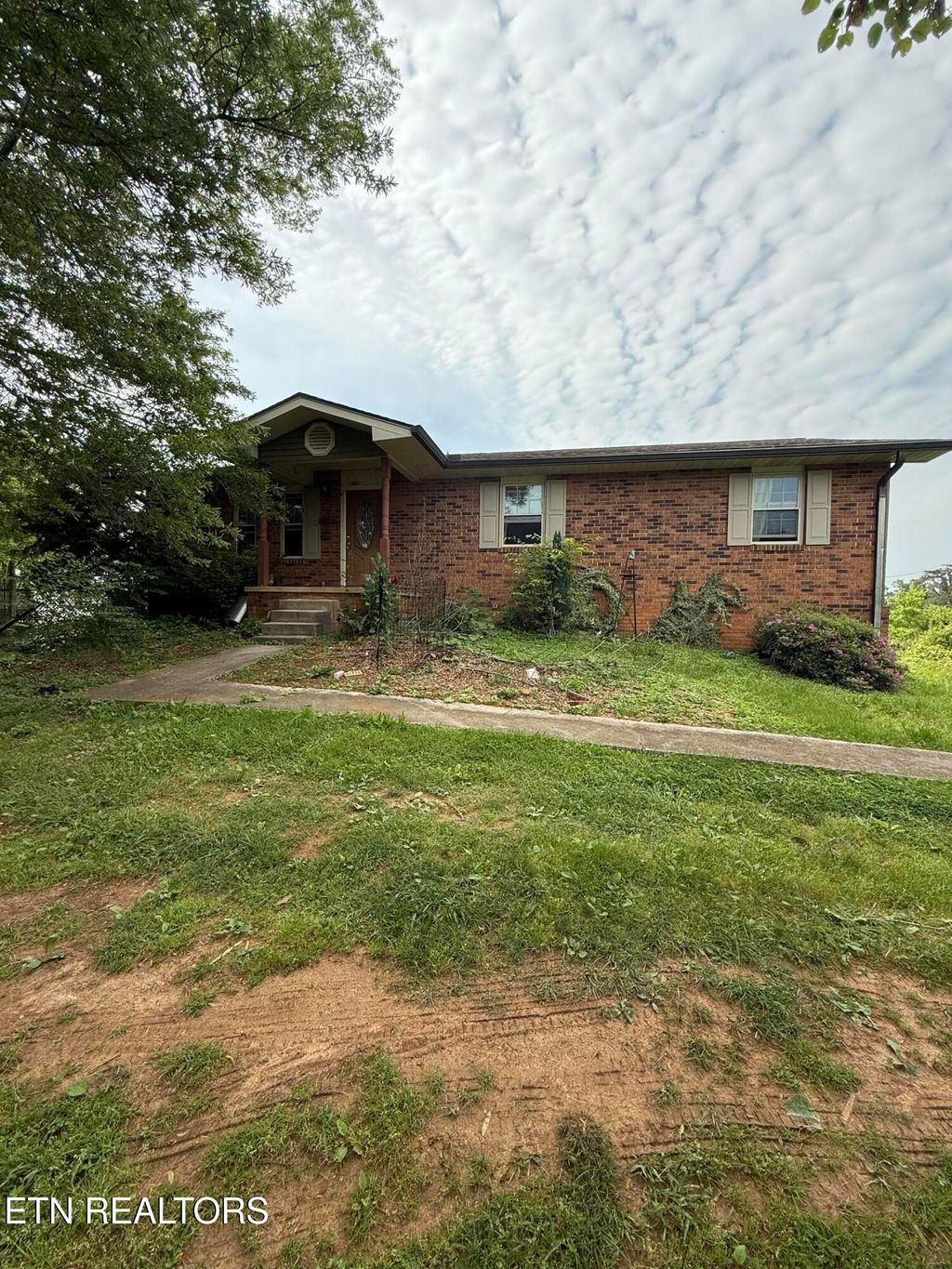 Photo of 2824 Vicksburg Lane, Strawberry Plains, TN 37871 (MLS # 1301545)