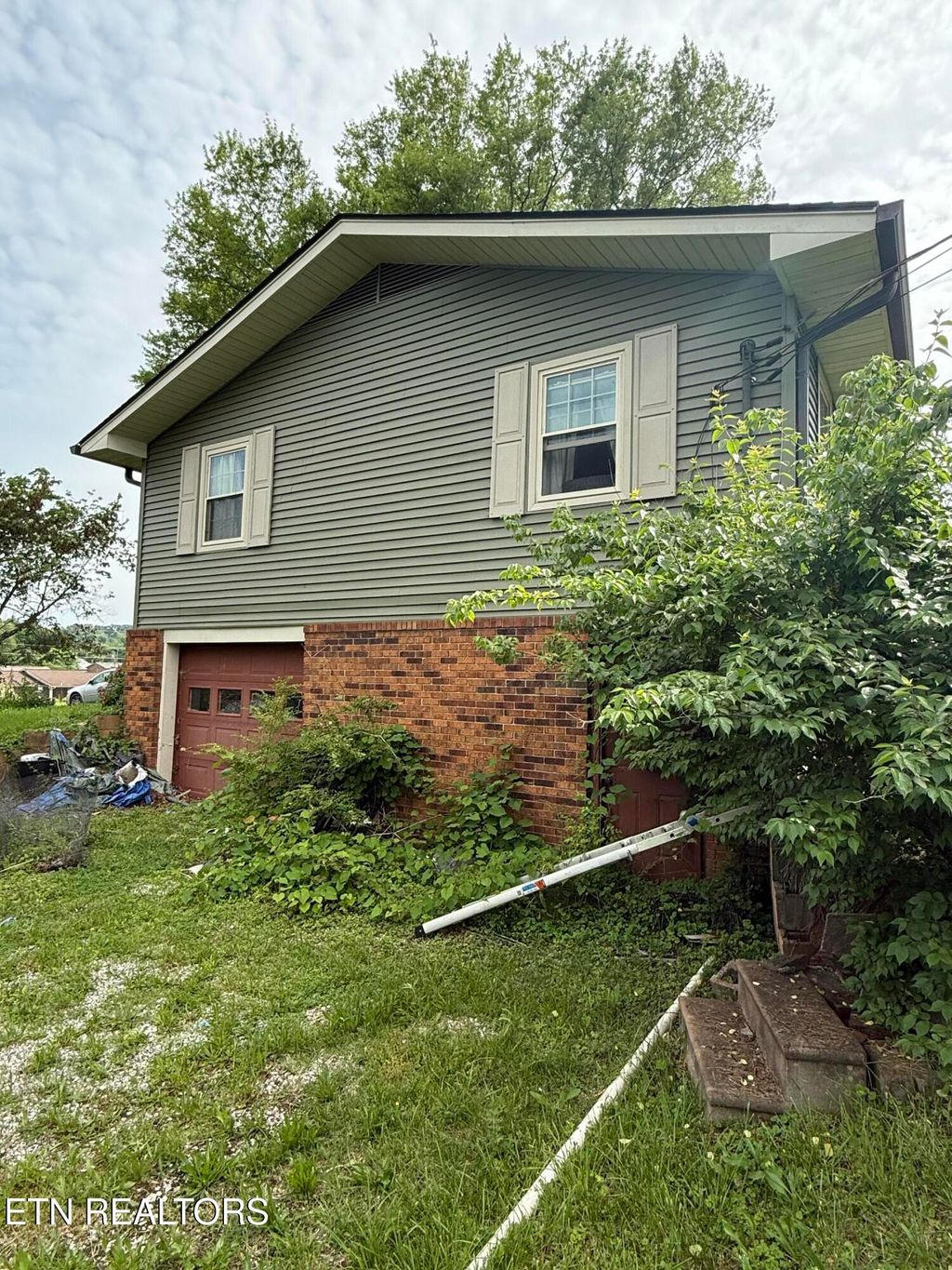 Photo of 2824 Vicksburg Lane, Strawberry Plains, TN 37871 (MLS # 1301545)