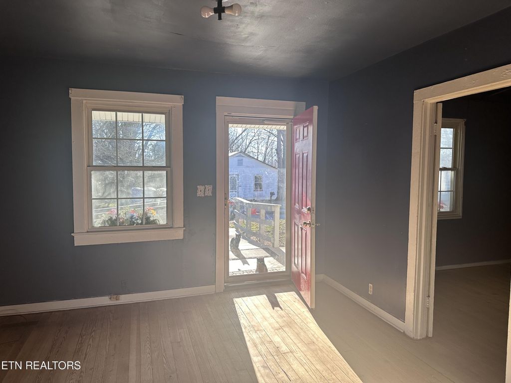 Photo of 258 W Watt St, Alcoa, TN 37701 (MLS # 1246995)