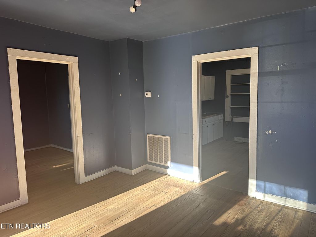 Photo of 258 W Watt St, Alcoa, TN 37701 (MLS # 1246995)