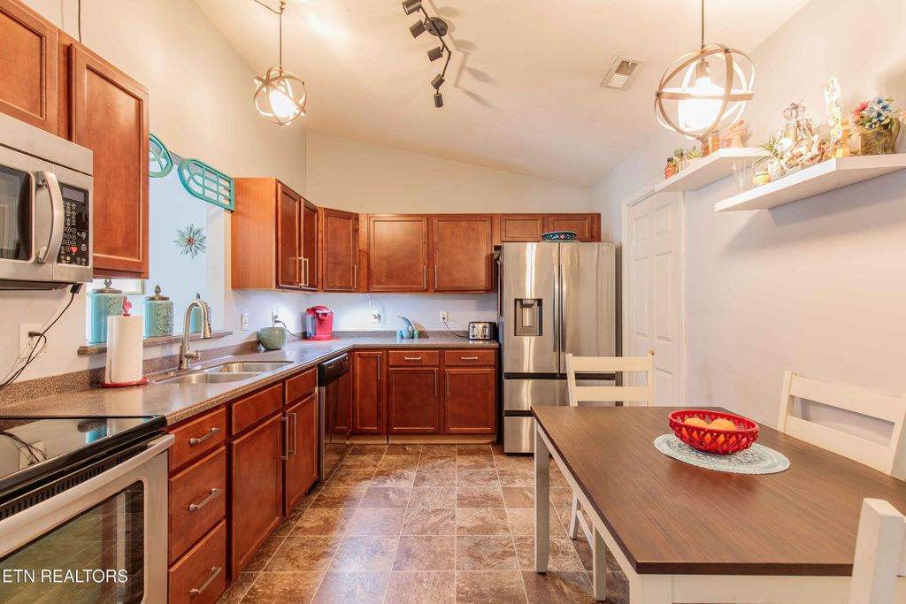 Photo of 5141 Spring Petal Way, Knoxville, TN 37912 (MLS # 1339635)