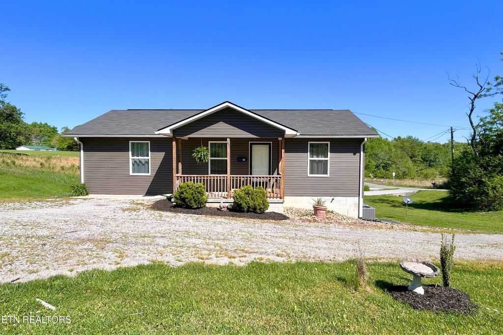 Photo of 13 Short Rd, Crossville, TN 38555 (MLS # 1339234)