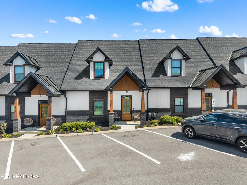 Photo of 422 Fleeta Williams Way, Pigeon Forge, TN 37862 (MLS # 1338042)