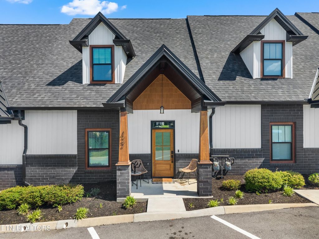 Photo of 422 Fleeta Williams Way, Pigeon Forge, TN 37862 (MLS # 1338042)