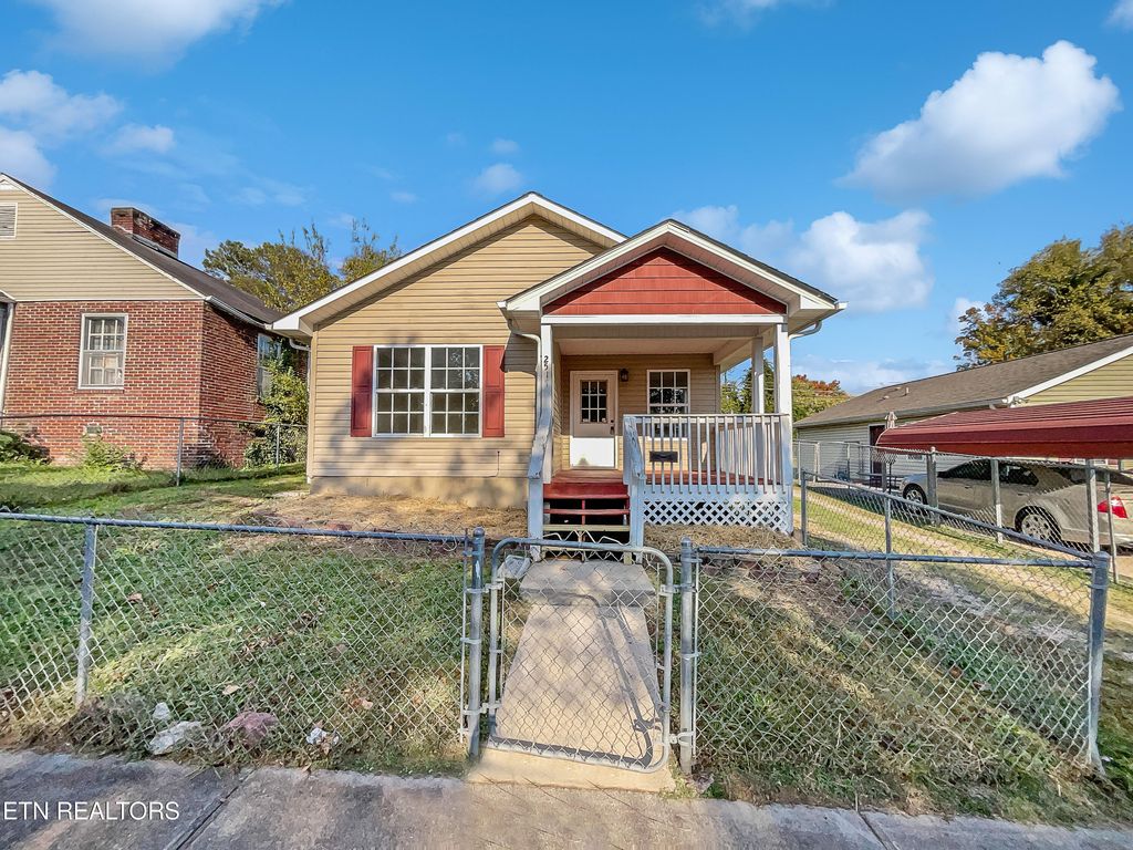 Photo of 2517 Parkview Ave, Knoxville, TN 37914 (MLS # 1318122)