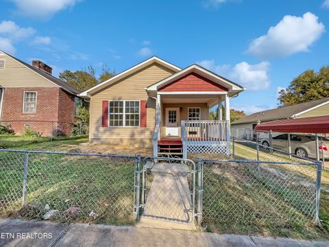 Photo of 2517 Parkview Ave, Knoxville, TN 37914 (MLS # 1318122)