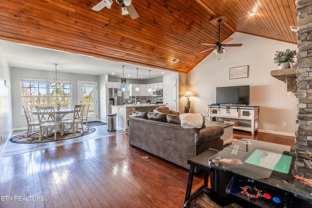 Photo of 342 Meriwether Way, Pigeon Forge, TN 37863 (MLS # 1292096)