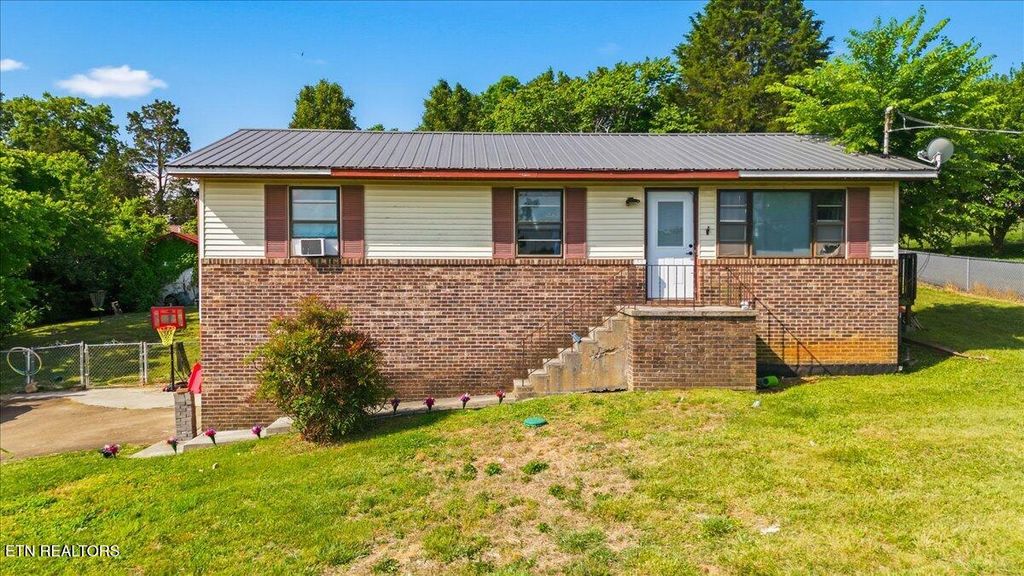 Photo of 6217 Renee Rd, Corryton, TN 37721 (MLS # 1340326)
