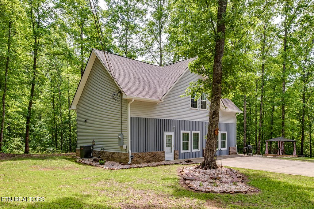 Photo of 221 Irwinton Drive, Ten Mile, TN 37880 (MLS # 1332027)