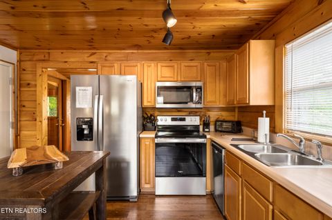 Tiny photo for 841 Golf View Blvd, Pigeon Forge, TN 37863 (MLS # 1339465)