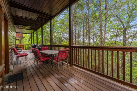 Tiny photo for 841 Golf View Blvd, Pigeon Forge, TN 37863 (MLS # 1339465)