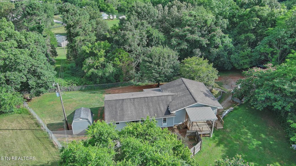 Photo of 4240 Miser Station Rd, Louisville, TN 37777 (MLS # 1308308)