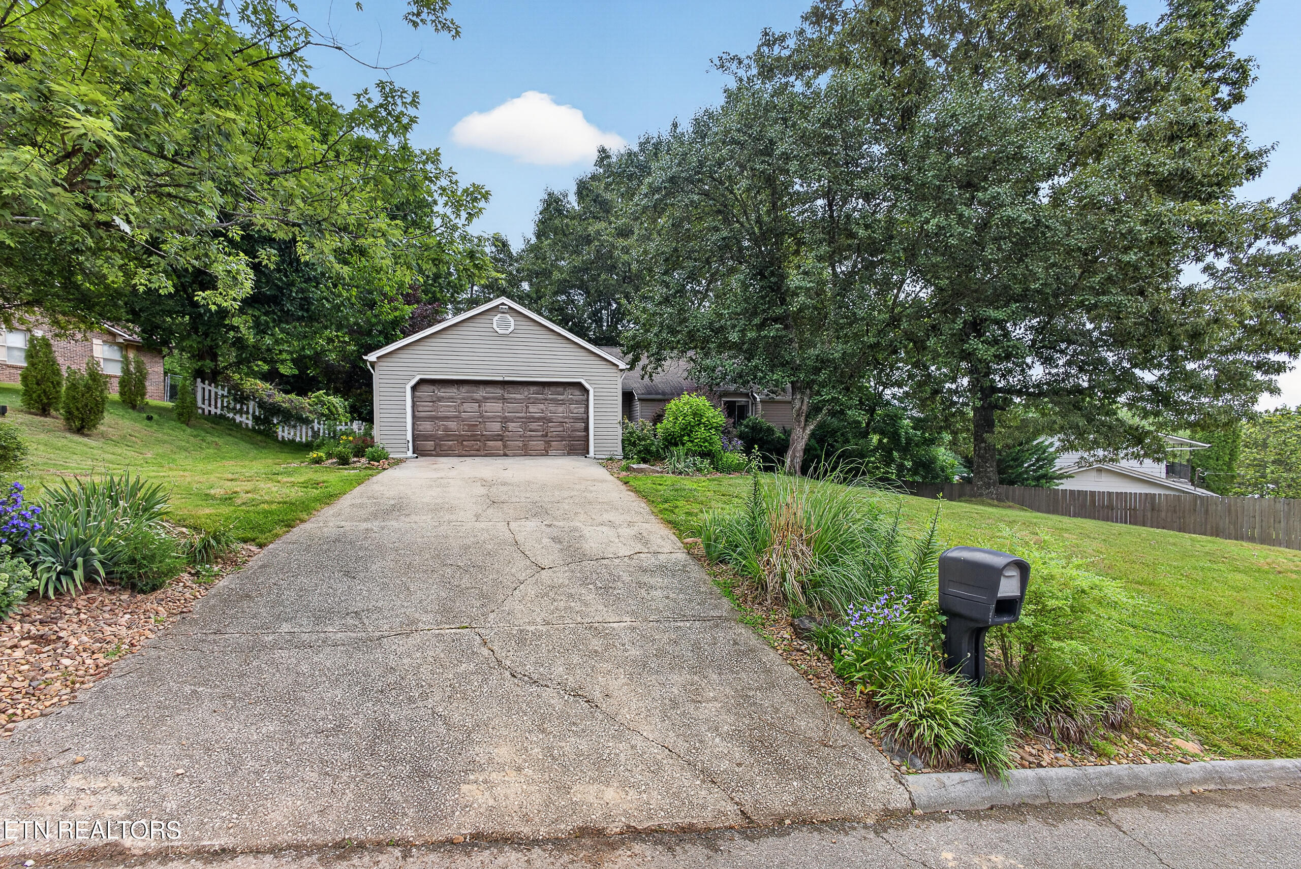 10225 Birch Hill Lane