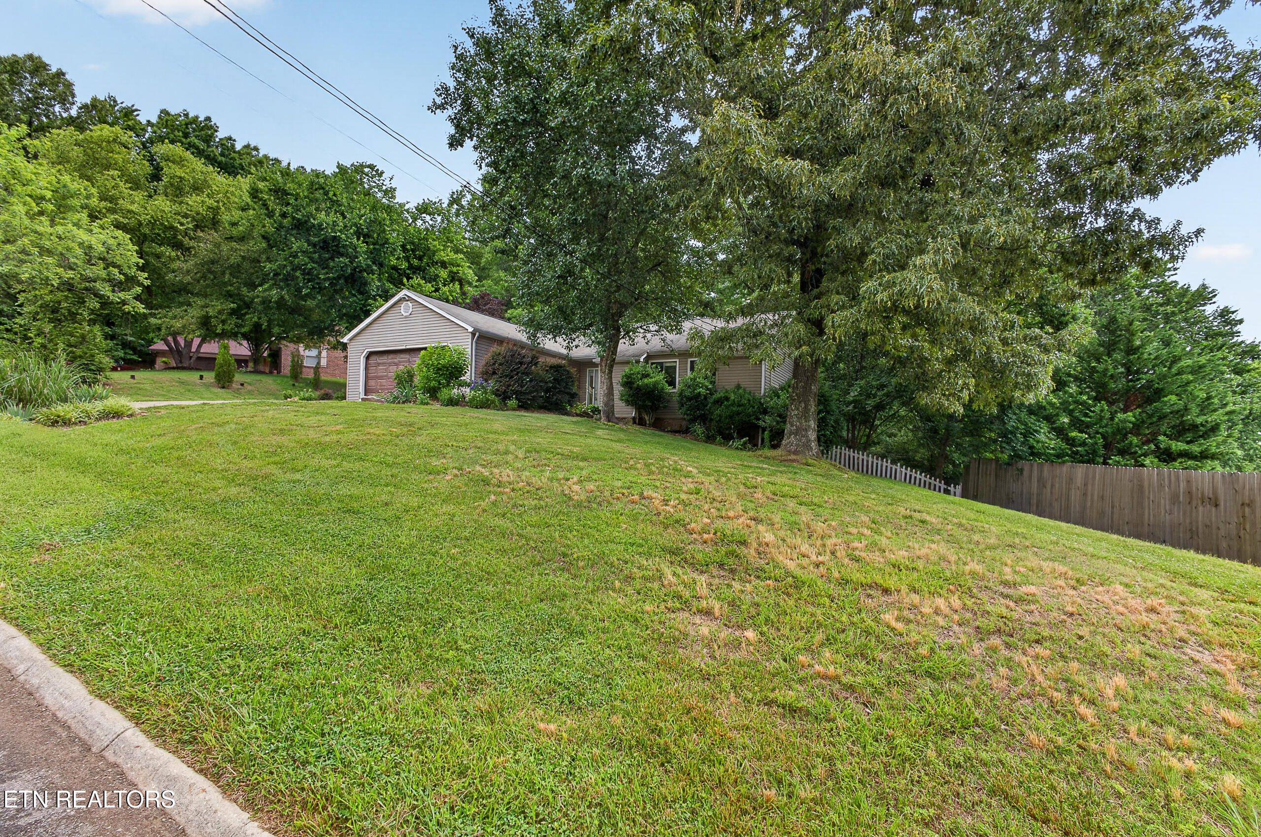 10225 Birch Hill Lane