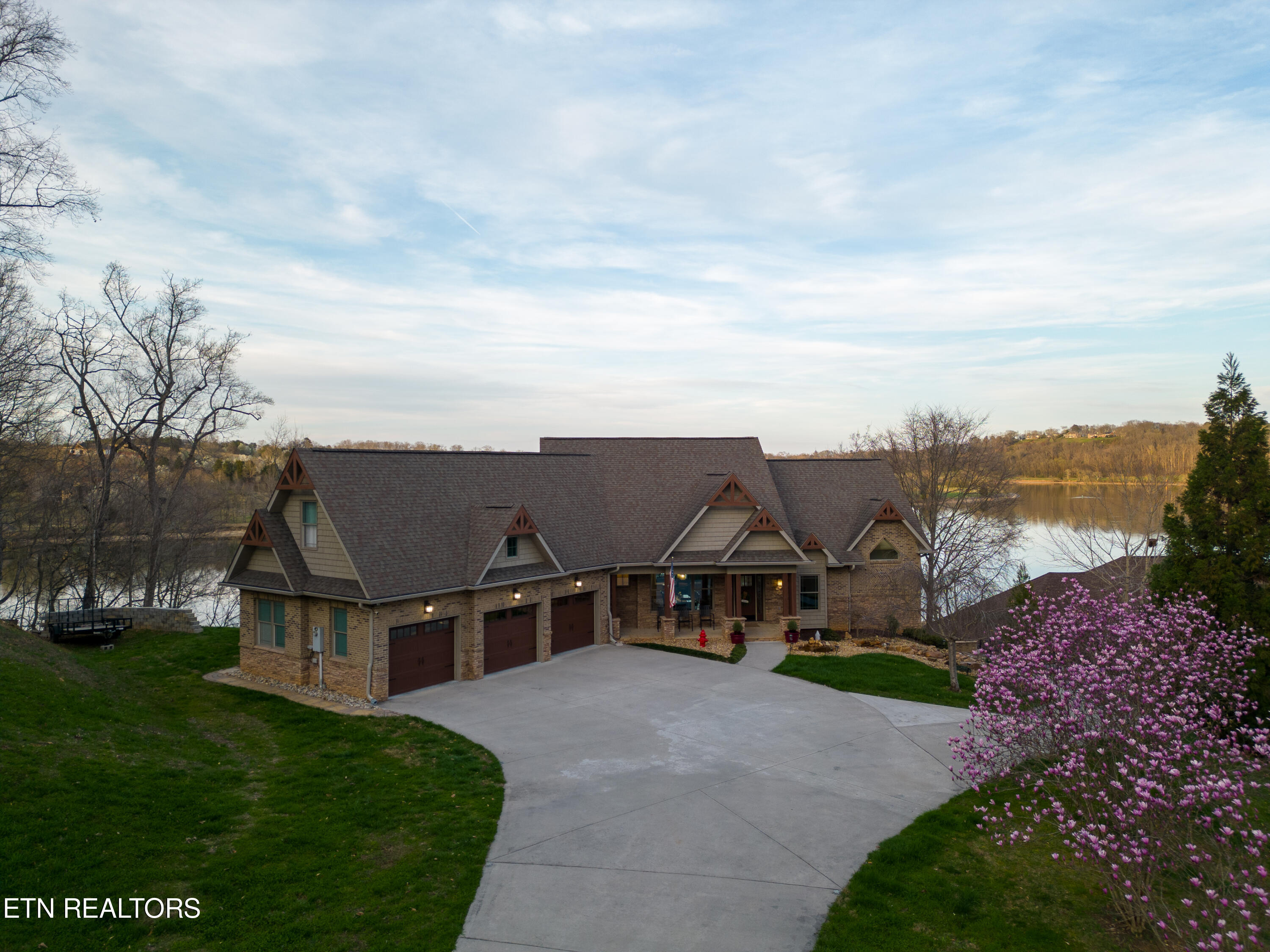485 Quiet River Lane