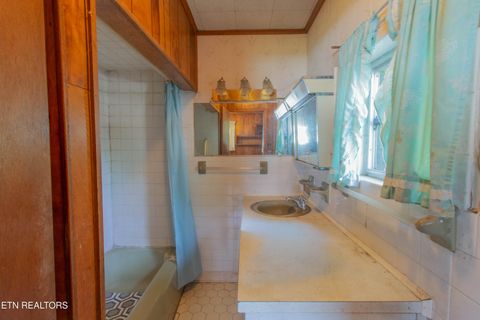 Tiny photo for 2419 Seymour Ave, Knoxville, TN 37917 (MLS # 1341322)