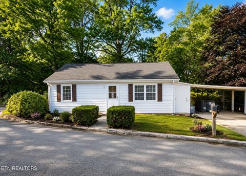 Photo of 108 Ridgewood Rd, Harriman, TN 37748 (MLS # 1345323)