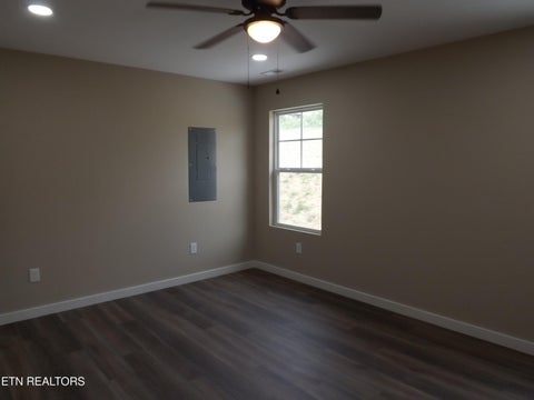 Tiny photo for 328 Wilson Hurst St, Tazewell, TN 37879 (MLS # 1354972)