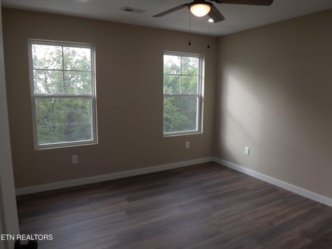 Tiny photo for 328 Wilson Hurst St, Tazewell, TN 37879 (MLS # 1354972)