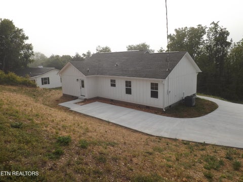 Tiny photo for 328 Wilson Hurst St, Tazewell, TN 37879 (MLS # 1354972)