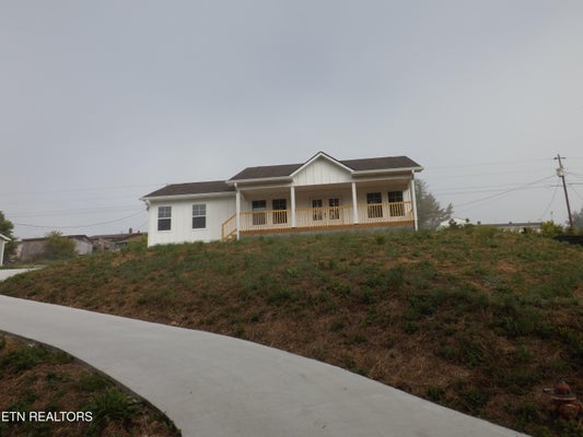 328 WILSON HURST ST, TAZEWELL, TN 37879 - Image cefd9b8252be035e6adf9ec8fcb2cf37/3055349773