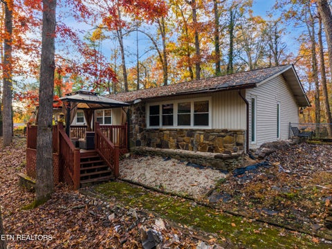 Photo of 404 Pritchard Drive, Gatlinburg, TN 37738 (MLS # 1356001)