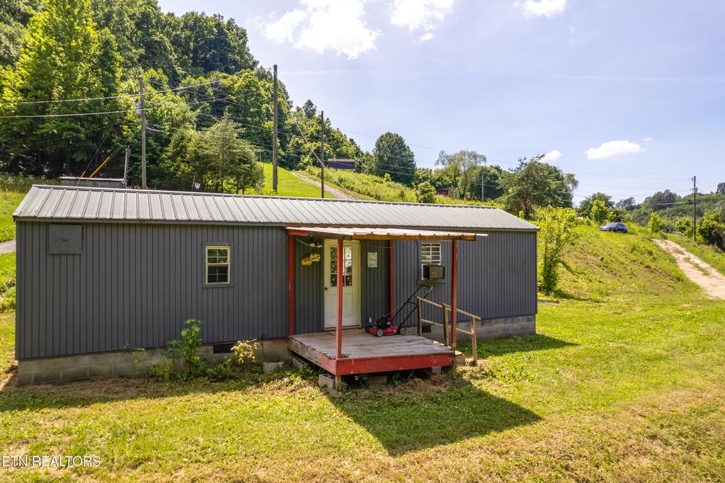 Photo of 431 High Ridge Court, Maynardville, TN 37807 (MLS # 1307669)