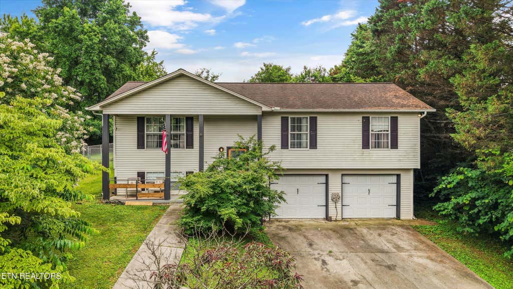 Photo of 306 High Tower Rd, Maryville, TN 37804 (MLS # 1343401)