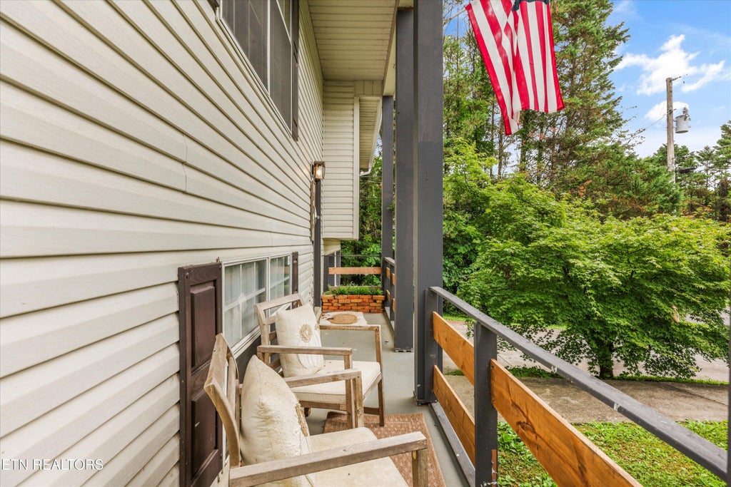 Photo of 306 High Tower Rd, Maryville, TN 37804 (MLS # 1343401)