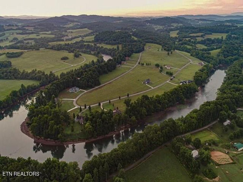 Photo of 2027 River Mist CIR, New Market, TN 37820 (MLS # 1341825)