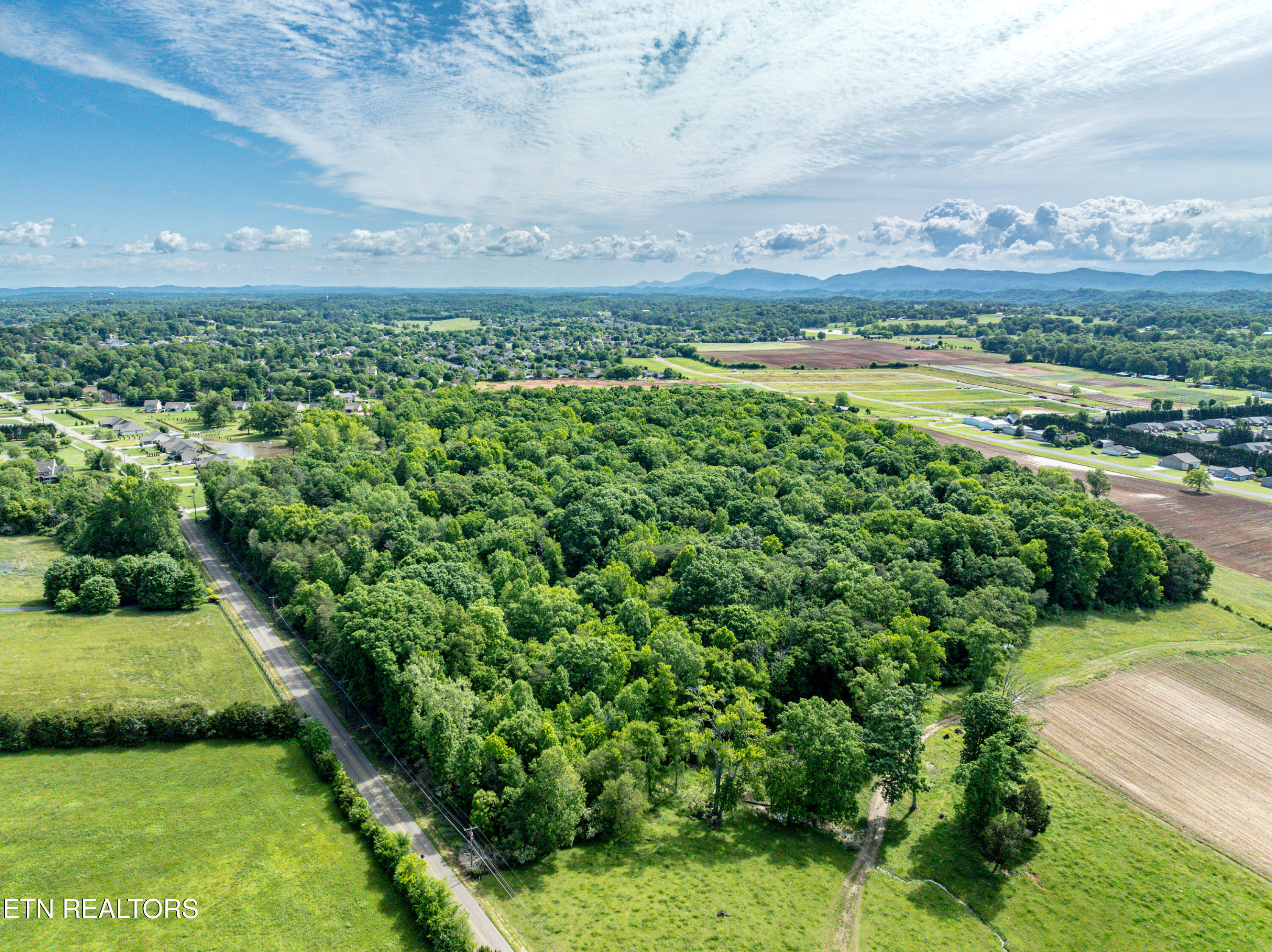 2738 Carpenters Grade Rd