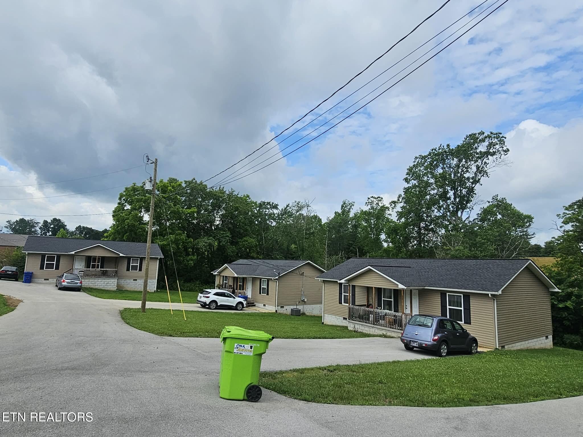 Photo 1 of 3 — 823 Peavine Rd, Crossville, TN 38571