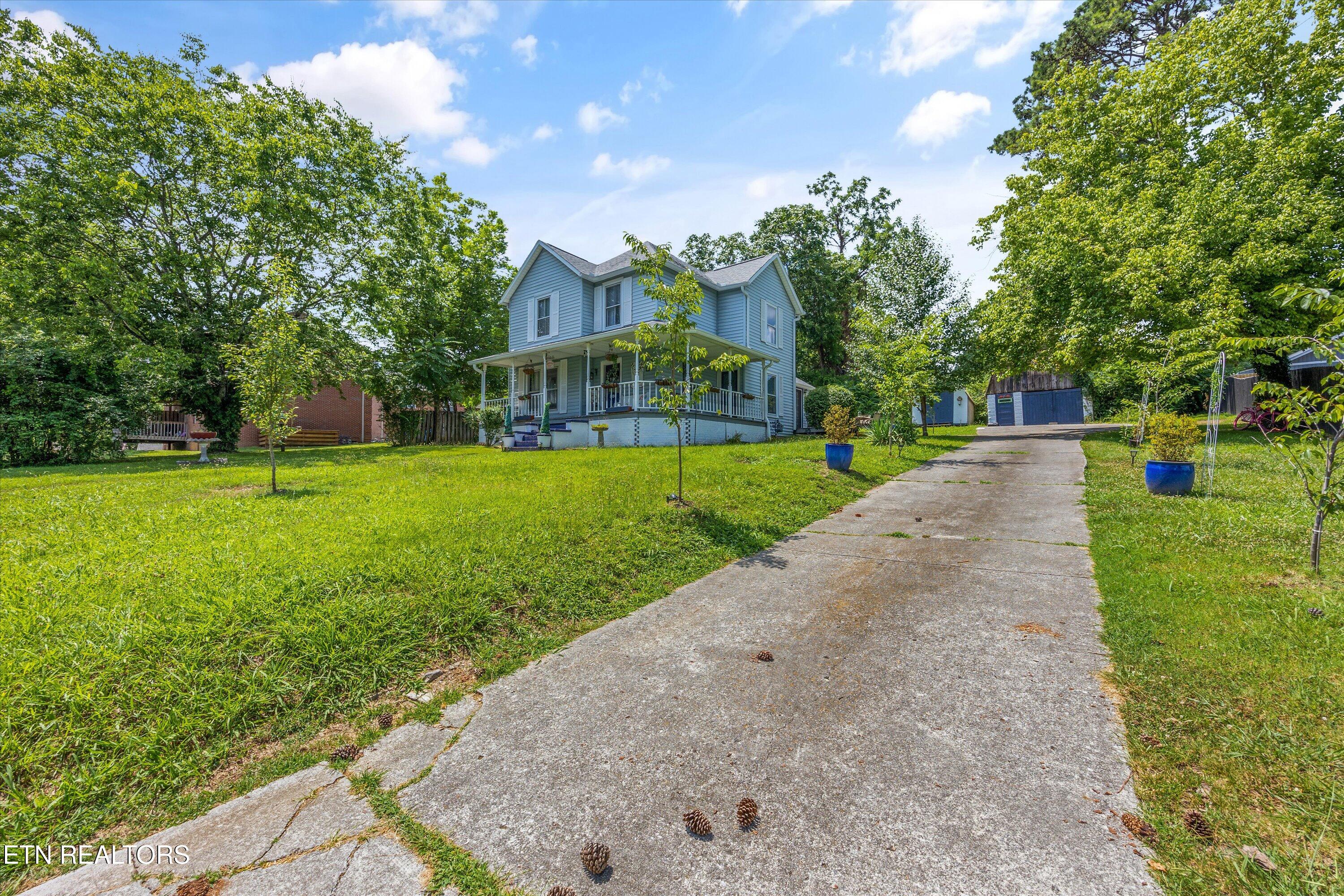 205 Howard St