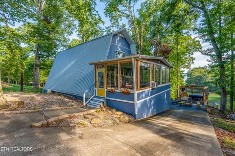 1917 Bootbluff Tr Dandridge TN 37725