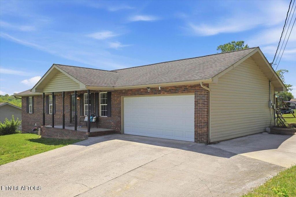 Photo of 267 Michal Lane, New Tazewell, TN 37825 (MLS # 1337864)