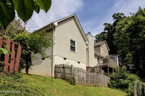 Single Family Residence in Knoxville TN 1013 Middleton Pl Pl 51.jpg