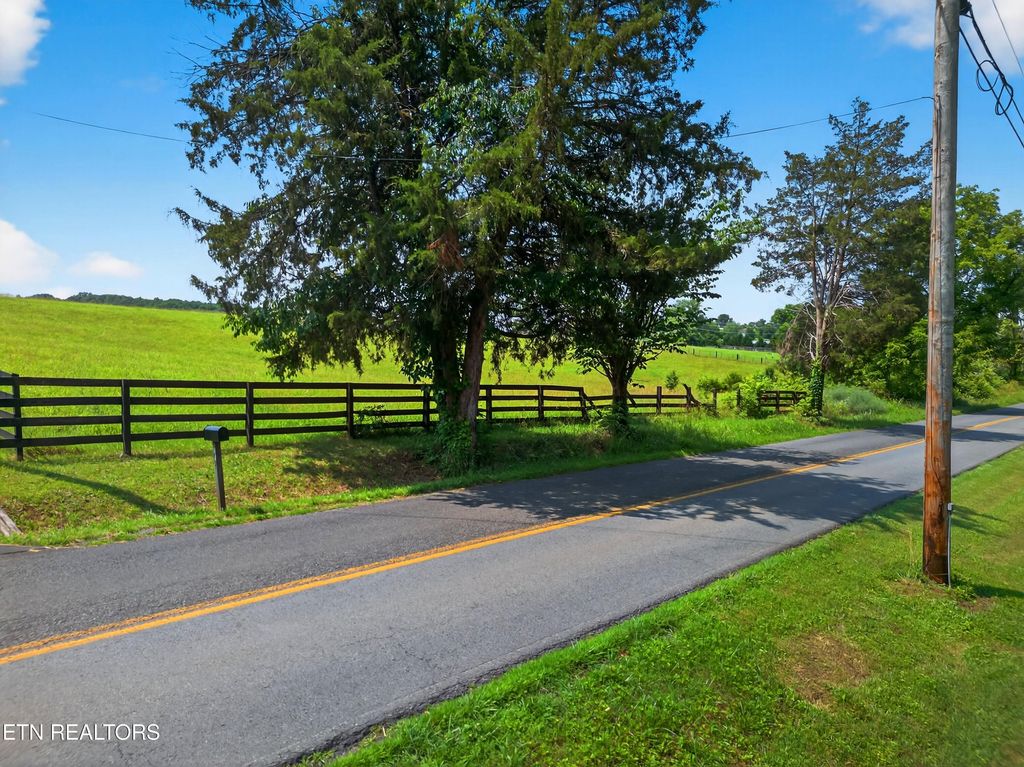 Photo of Burchfield Rd, Dandridge, TN 37725 (MLS # 1304680)