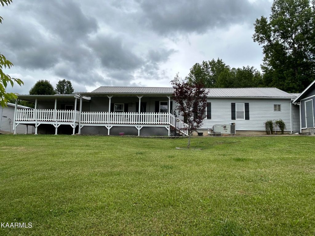Photo of 145 Meadowview Church Rd, Wartburg, TN 37887 (MLS # 1230971)