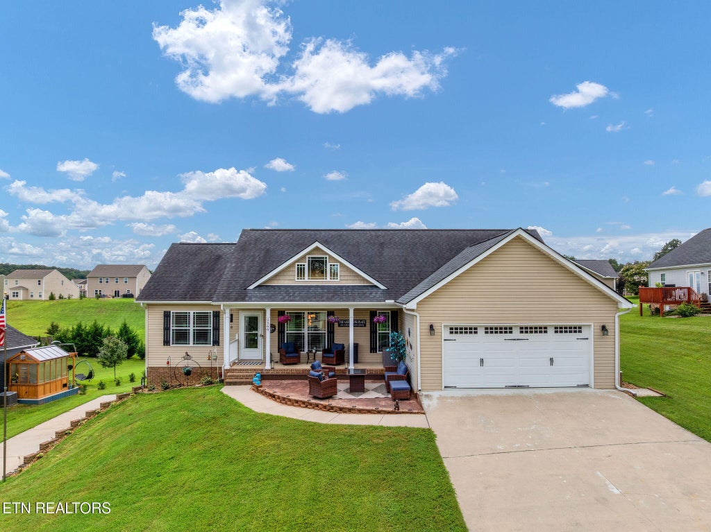 Photo of 2566 Howerton Drive, Morristown, TN 37814 (MLS # 1352072)