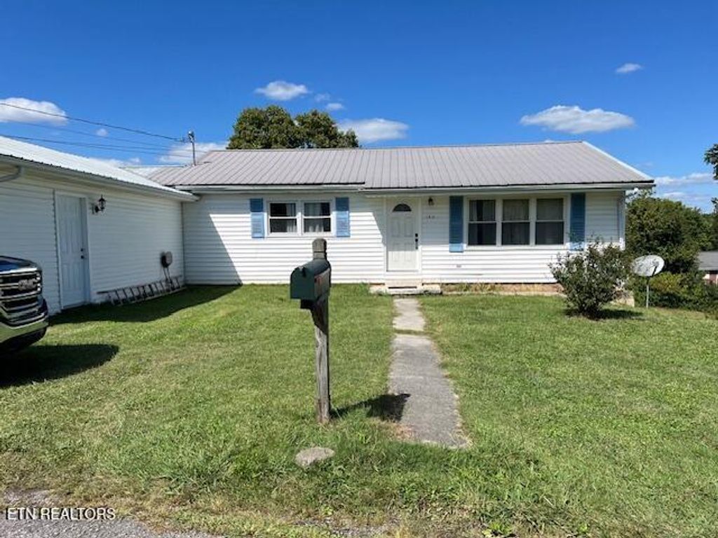 Photo of 140 Diamond Circle, Newport, TN 37821 (MLS # 1314805)