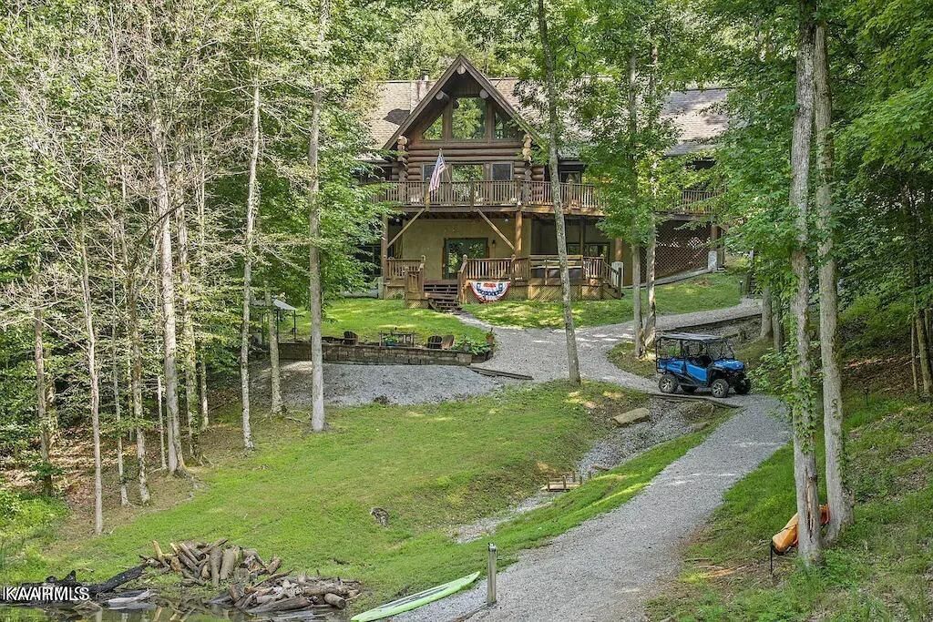 Photo of 136 Landmark Drive, New Tazewell, TN 37825 (MLS # 1235845)