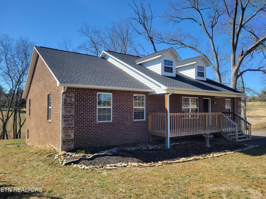 Photo of 3578 Saint Andrews Drive, White Pine, TN 37890 (MLS # 1291199)