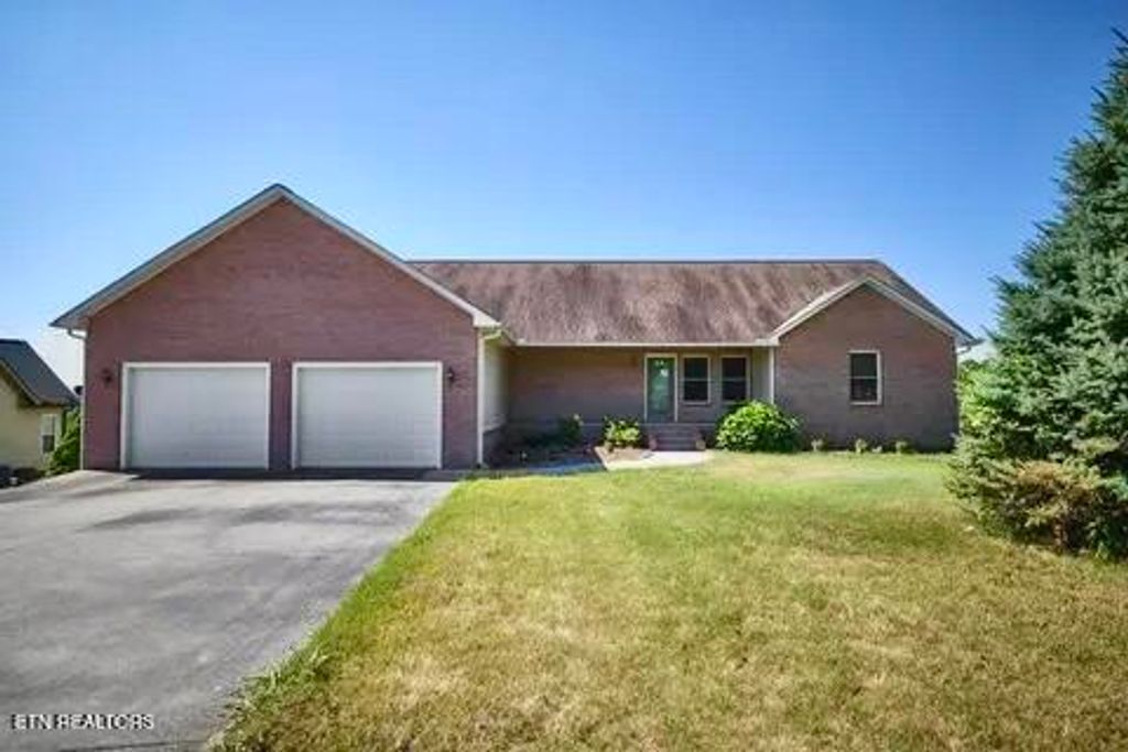 Photo of 223 Roxbury Court, Jefferson City, TN 37760 (MLS # 1323530)