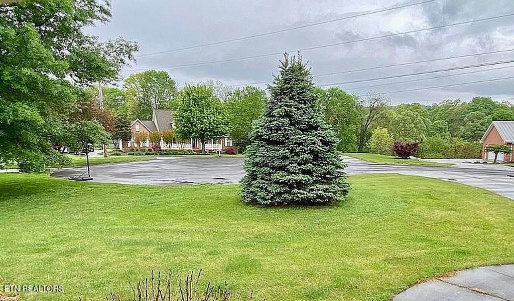 Photo of 223 Roxbury Court, Jefferson City, TN 37760 (MLS # 1323530)