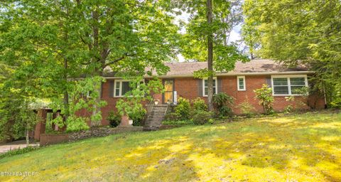 1716 Doningham Drive Knoxville TN 37918