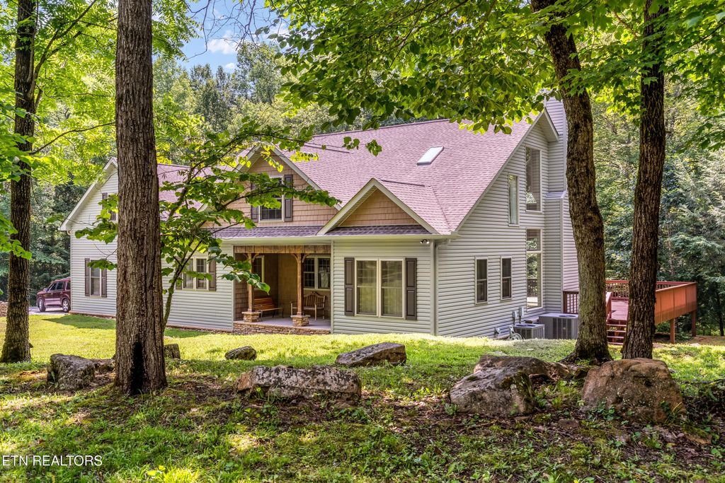 Photo of 1328 E Millers Cove Rd, Walland, TN 37886 (MLS # 1306215)