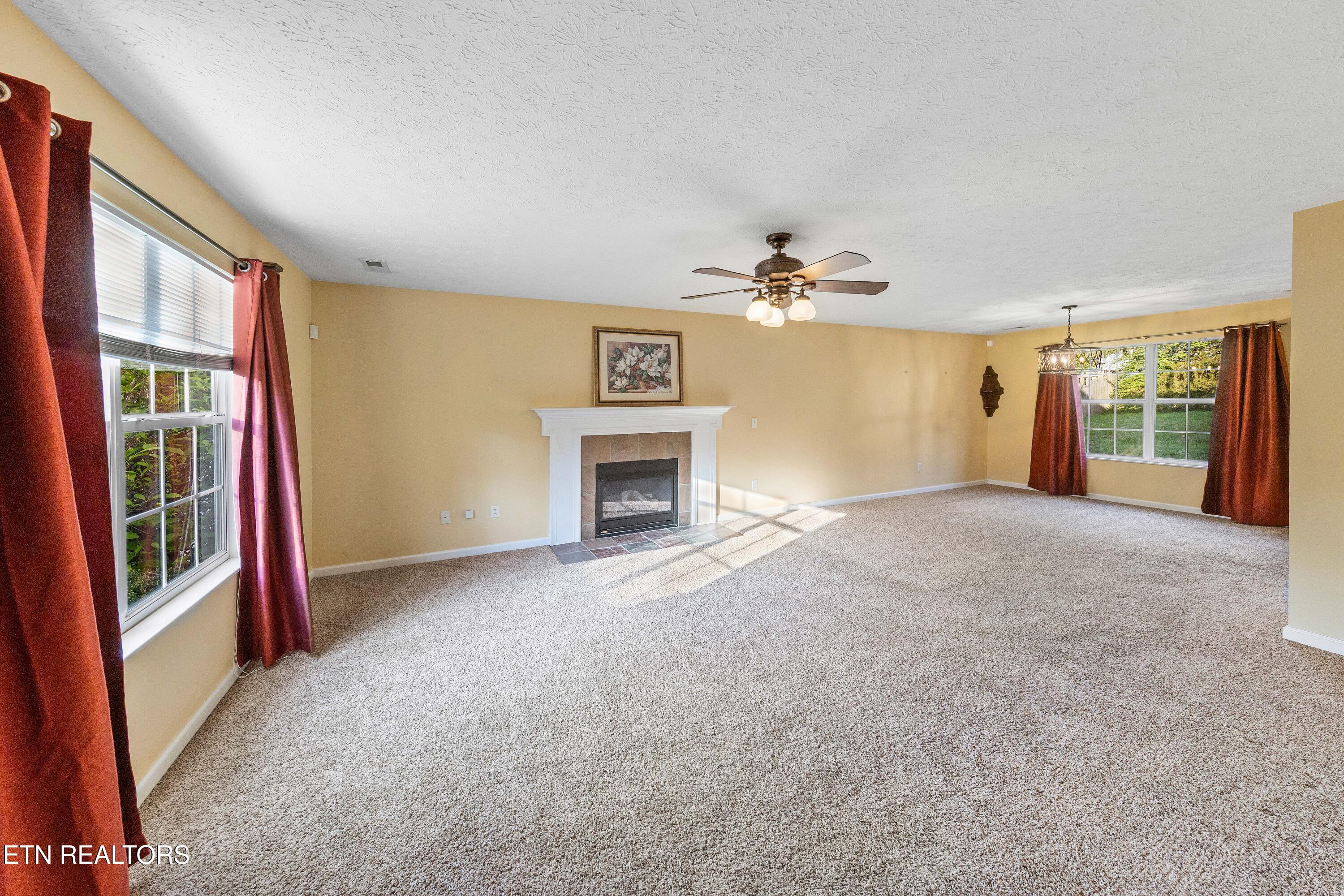 2112 Torch Light Lane